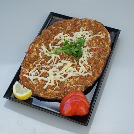 Kaşarlı Lahmacun