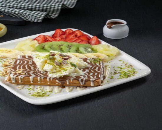LÜKS MEYVELİ WAFFLE