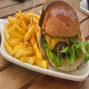 Momo Burger