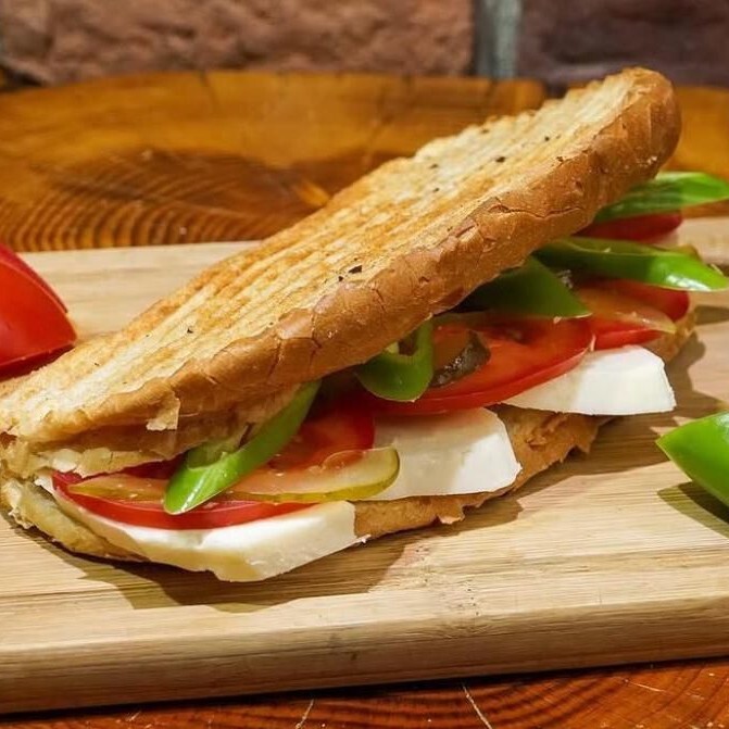 Ezine Peynirli Tost