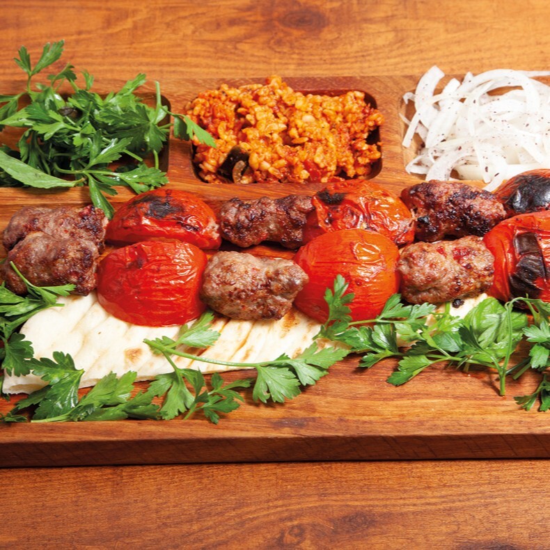 Domatesli Kebap