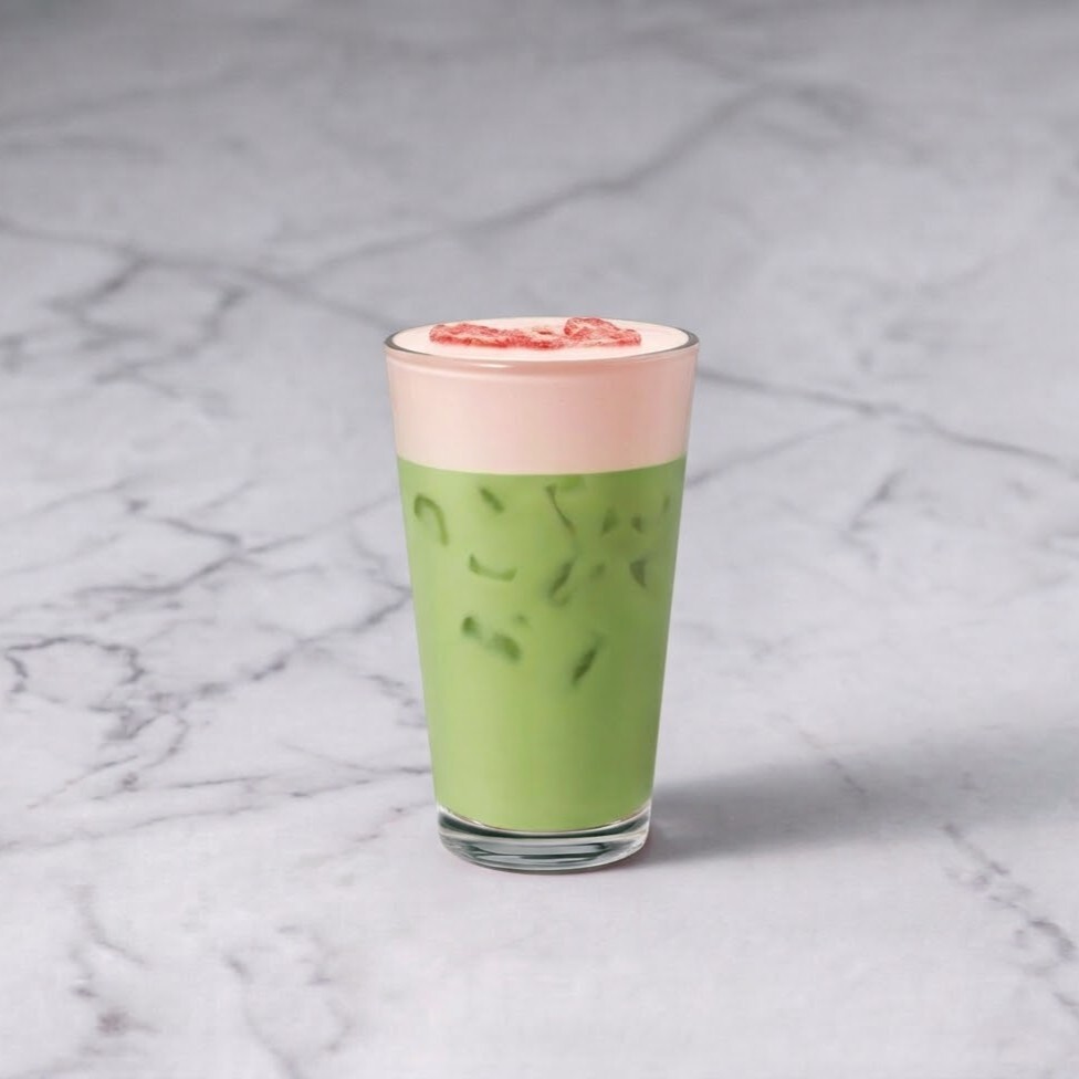 Ice Strawberry Matcha Latte (16 Oz)