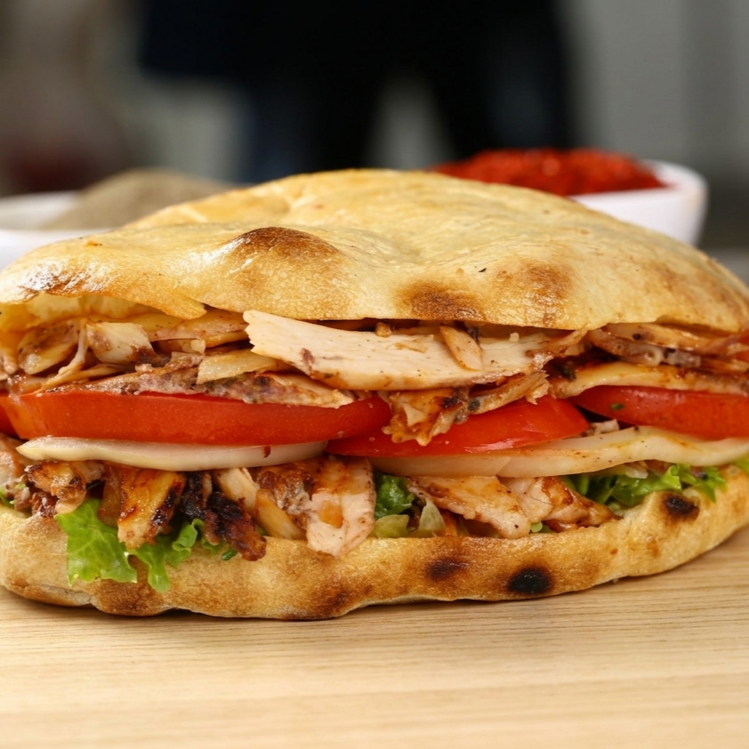 Yarım Ekmek Tavuk Döner (70 gr)