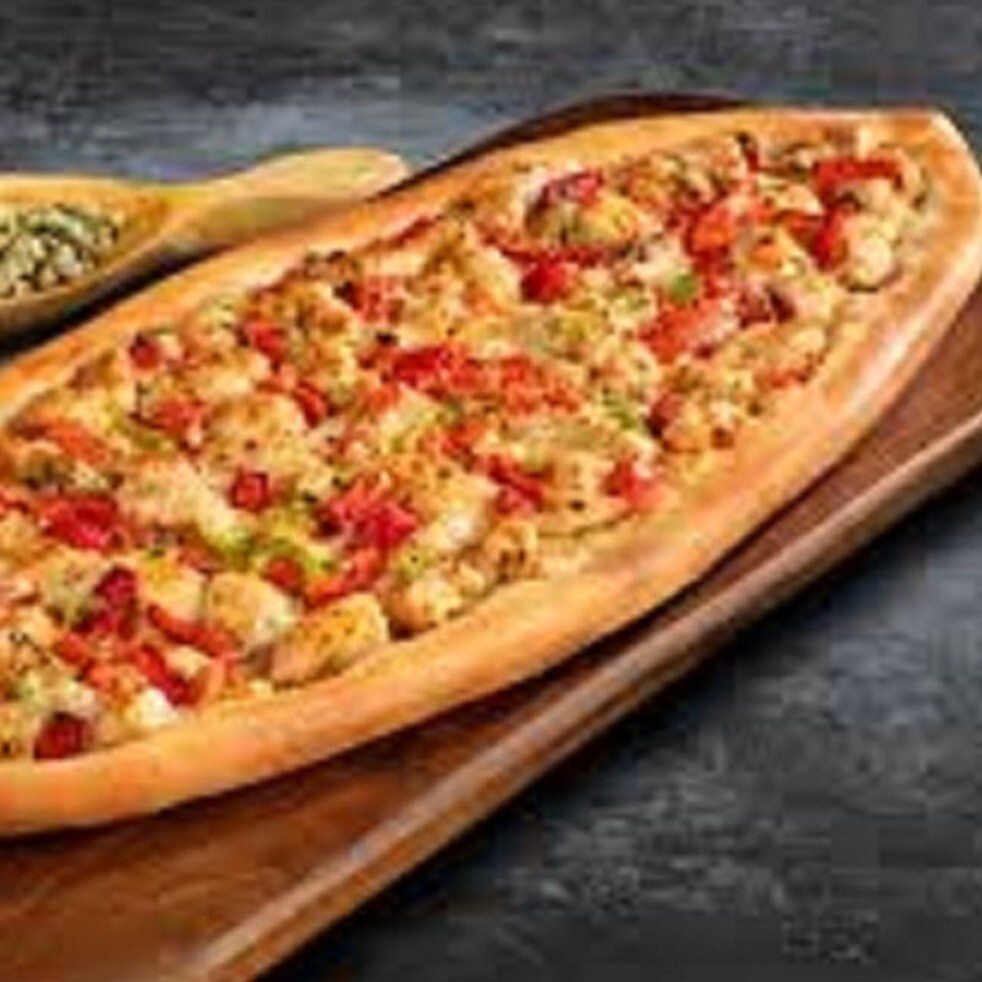 Tavuklu Pide