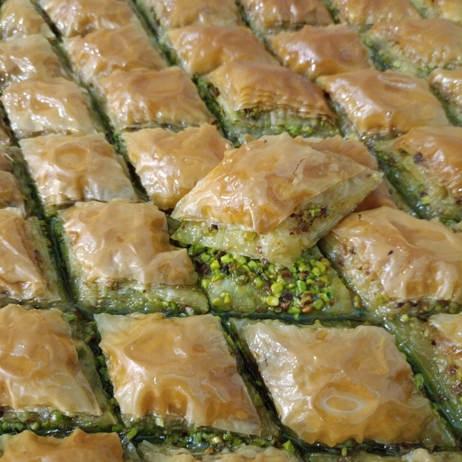 Ev Tipi fıstıklı Baklava (500gr)