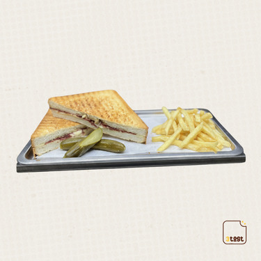 Sucuklu Kaşarlı Tost Menü