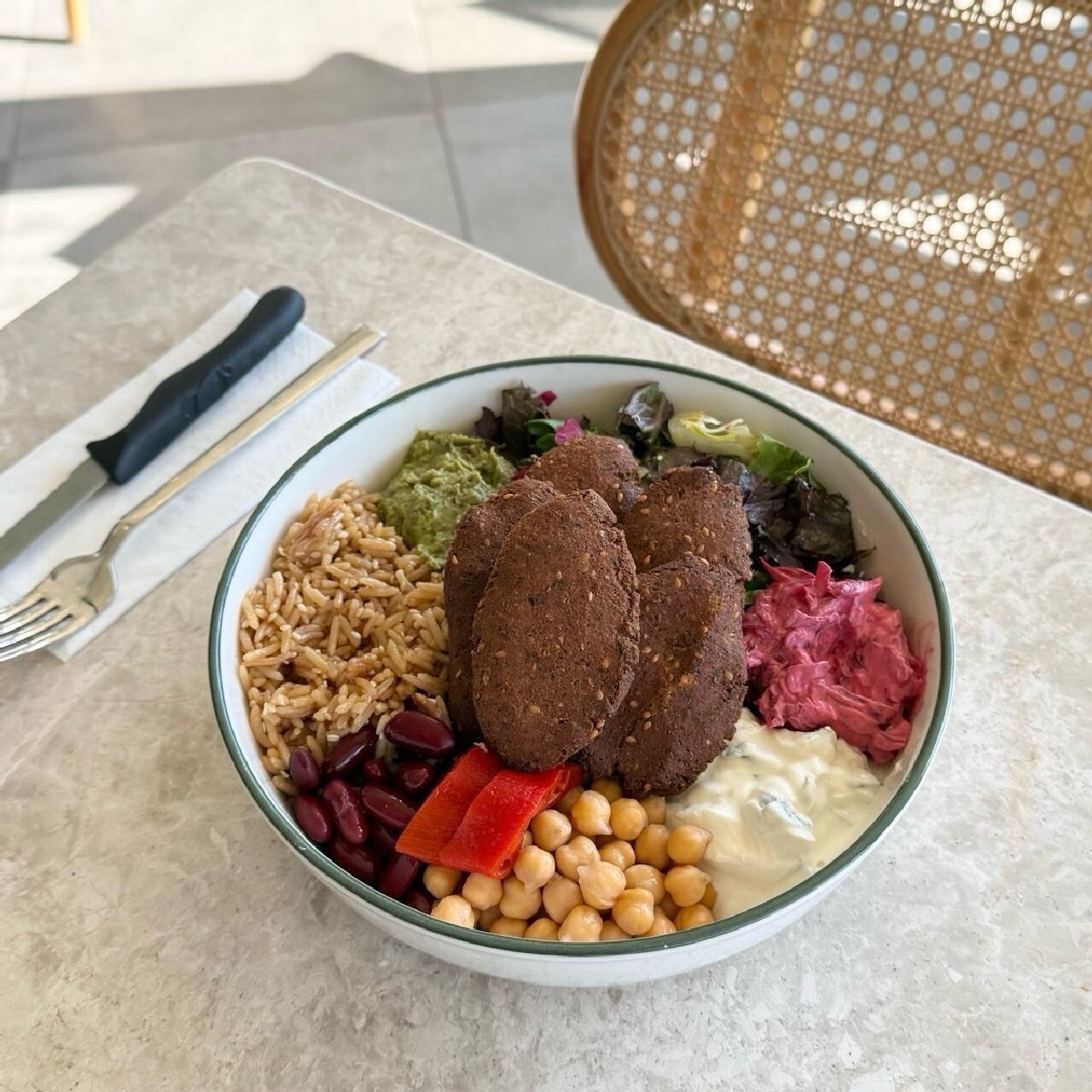 Falafel Bowl (Salata)
