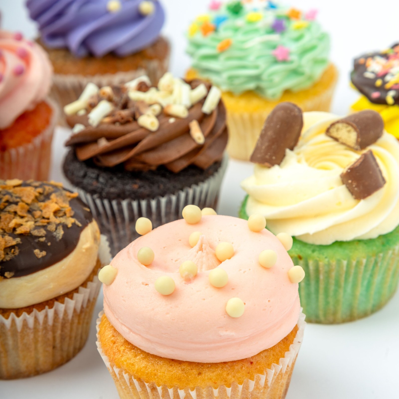 Mini White Chocolate Berry Cupcake