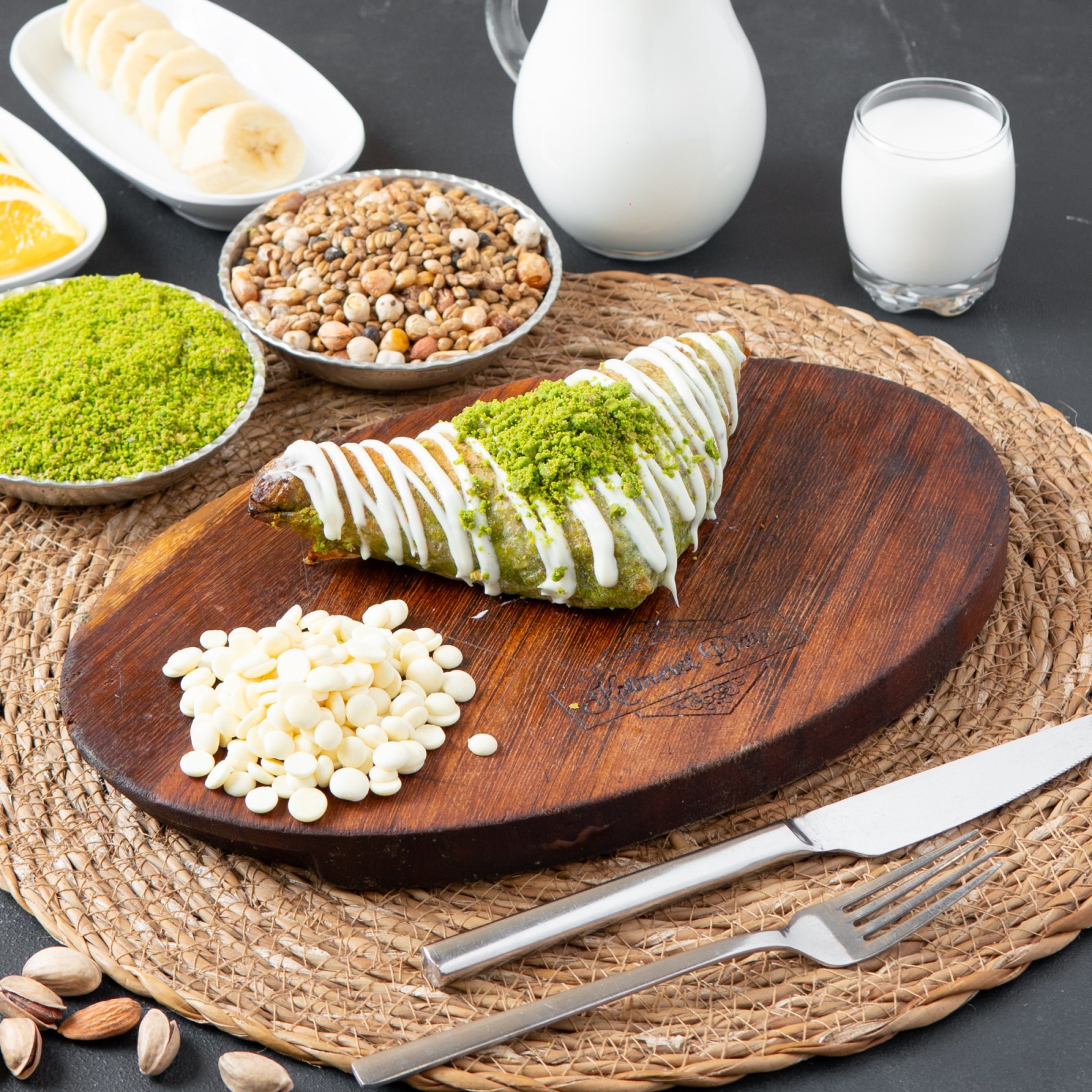 Beyaz Çikolatalı Muska Katmer