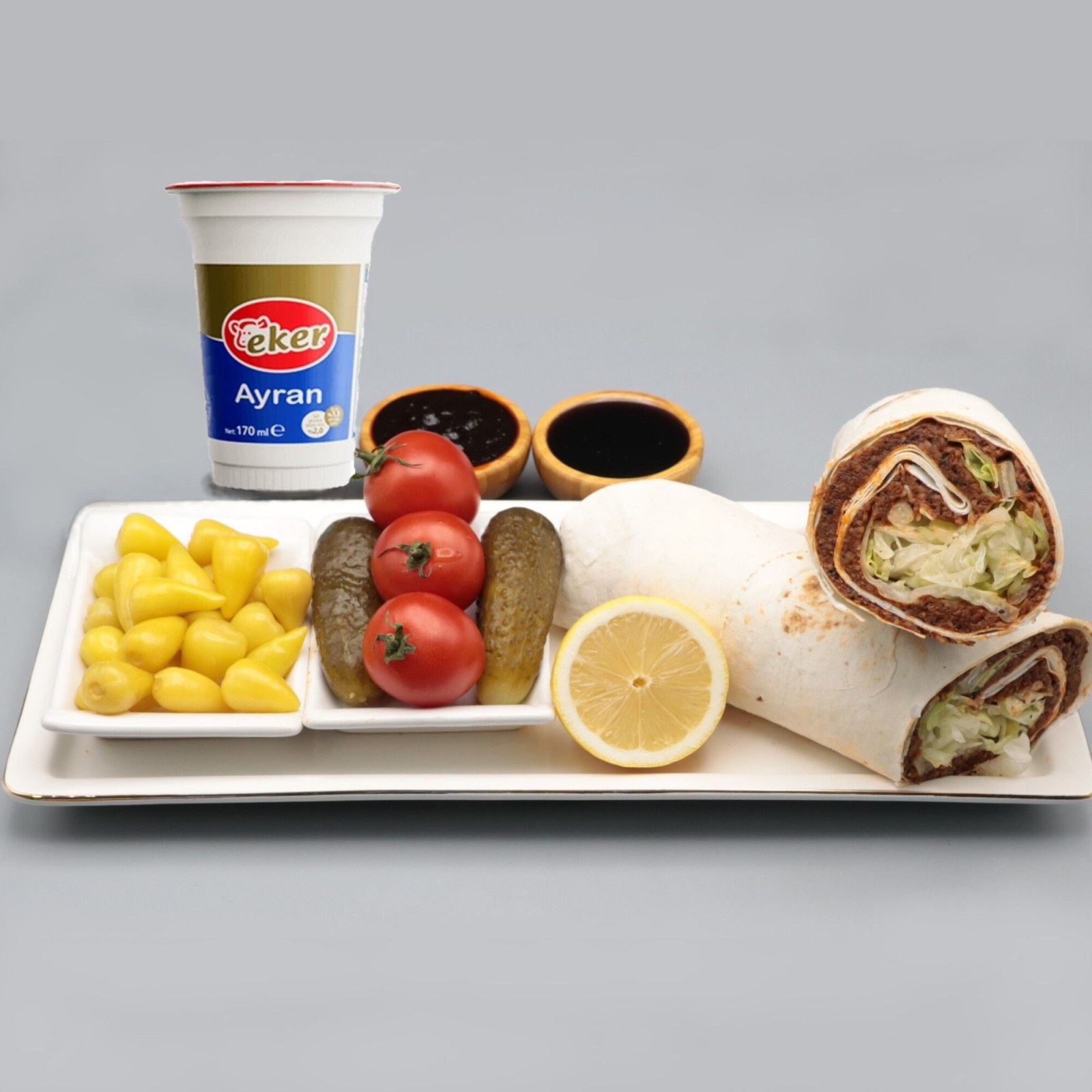 Mega Çiğ Köfte Dürüm (175 gr) & Eker Ayran (170 ml)