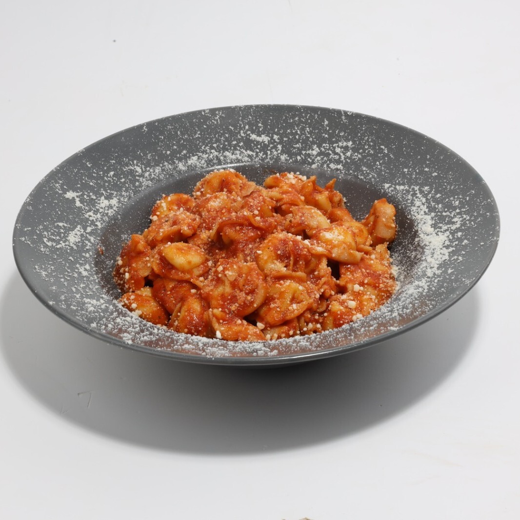 Domates Soslu Tortellini