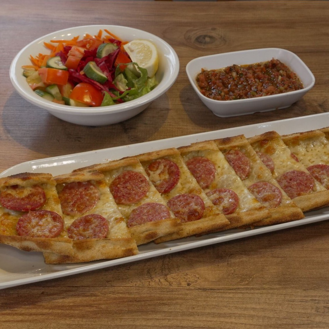 Sucuklu Kaşarlı Pide (70 cm.)