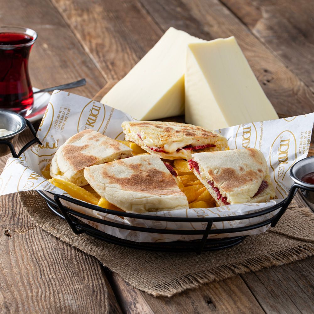 Bazlama Karışık Tost