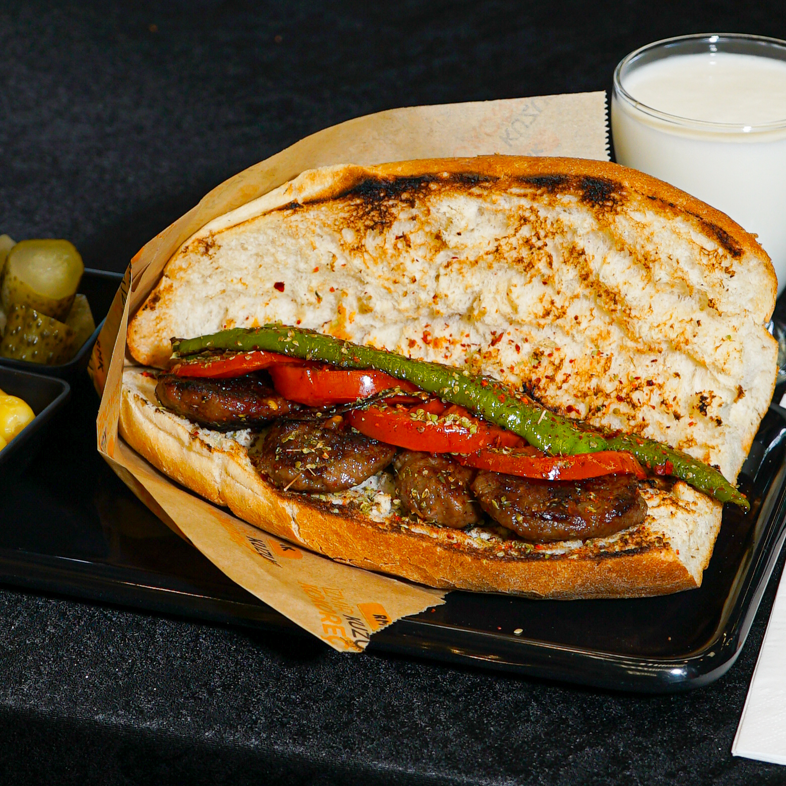 Çeyrek Köfte ekmek