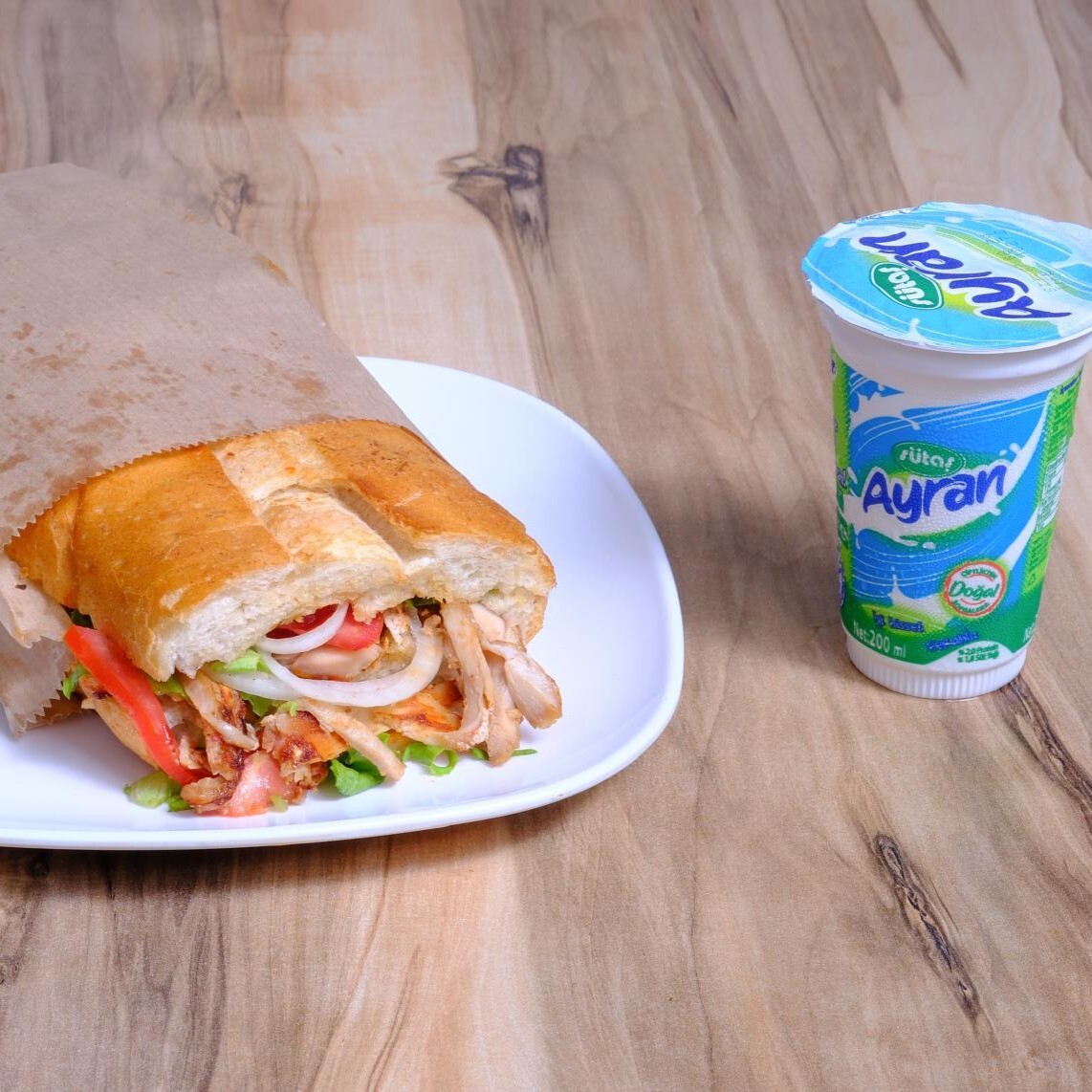 Ekmek Arası Tavuk Döner Menü (200 Gr.)