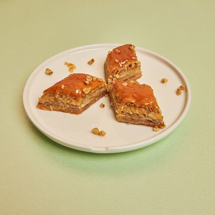 Cevizli Ev Baklavası (1 kg.)