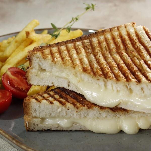 Beyaz Peynirli Tost