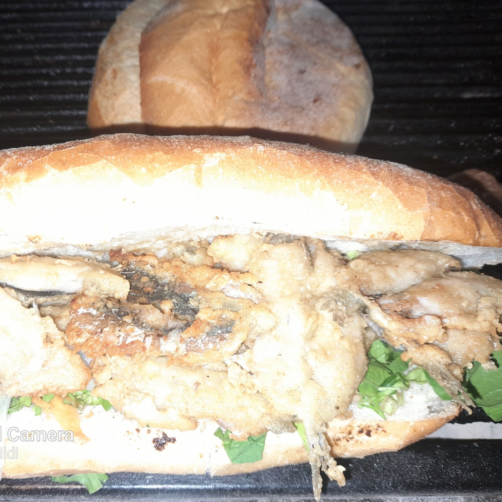 Sardalya Ekmek Arası