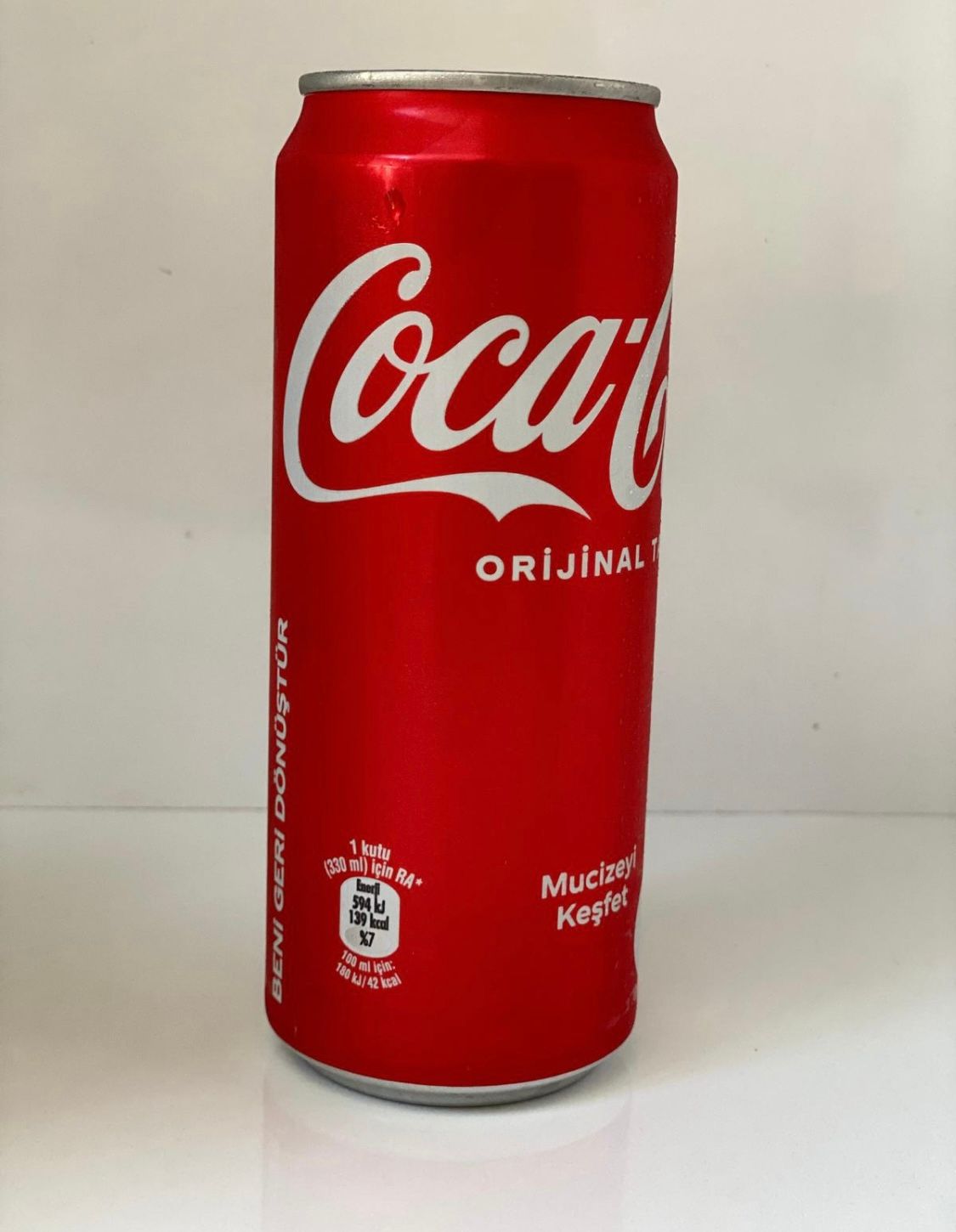 Kutu Kola