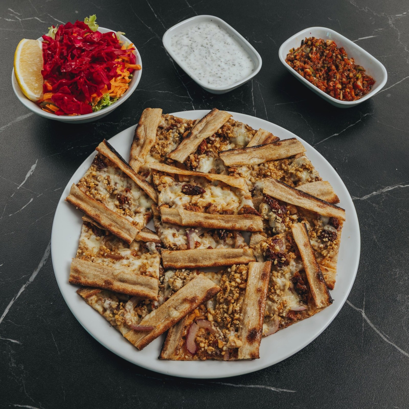 Damak Çatlatan Çerkez Pide