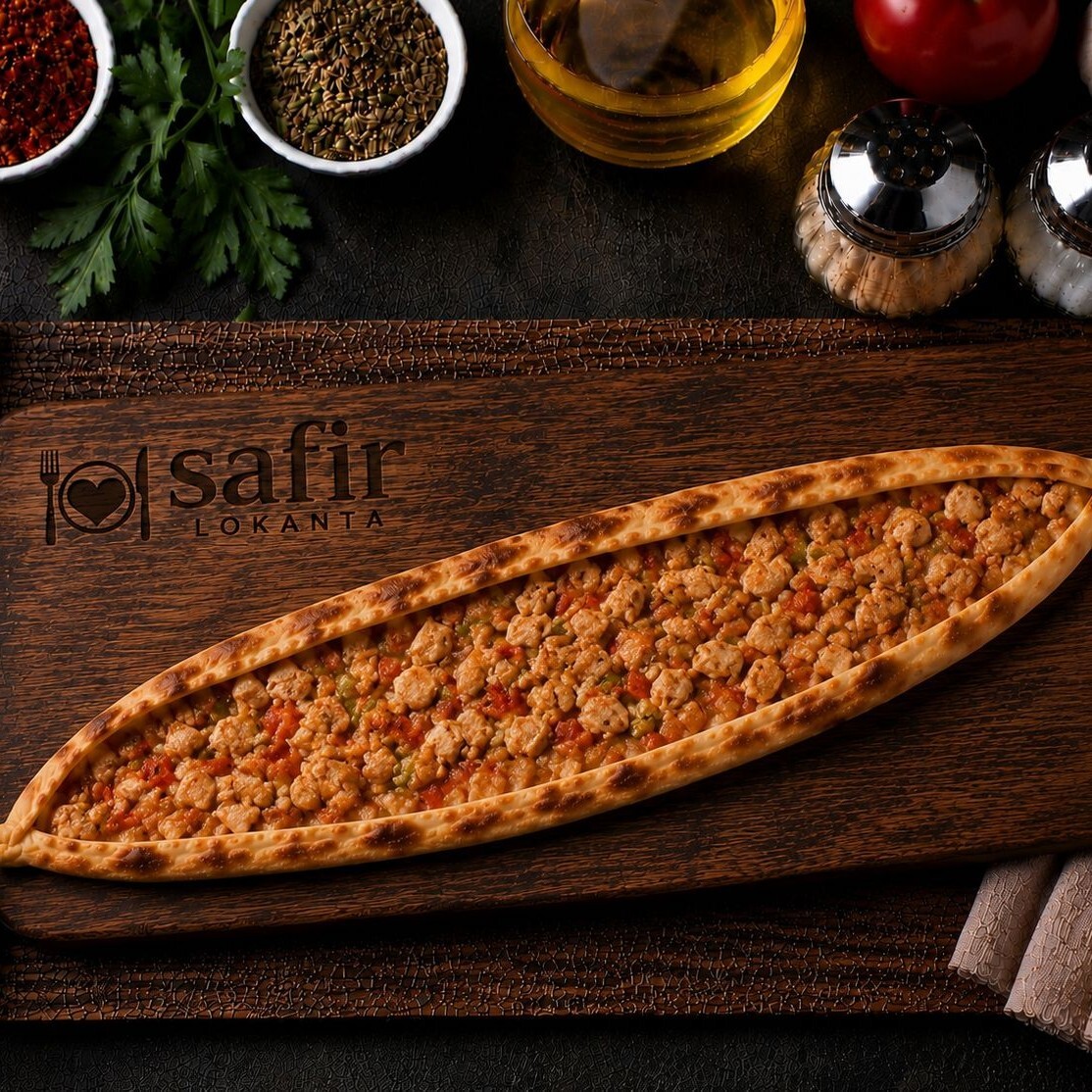 Tavuklu Pide