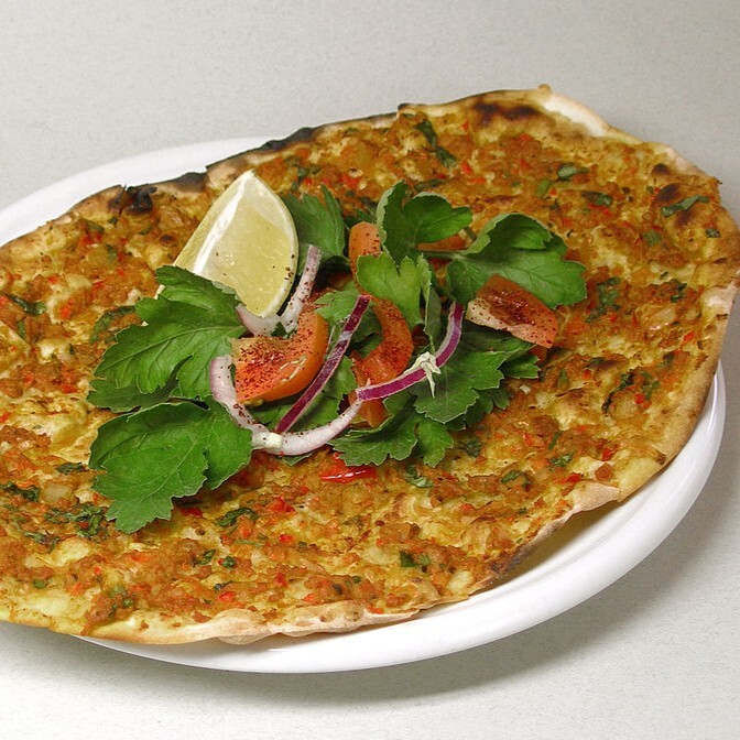 Acılı Lahmacun