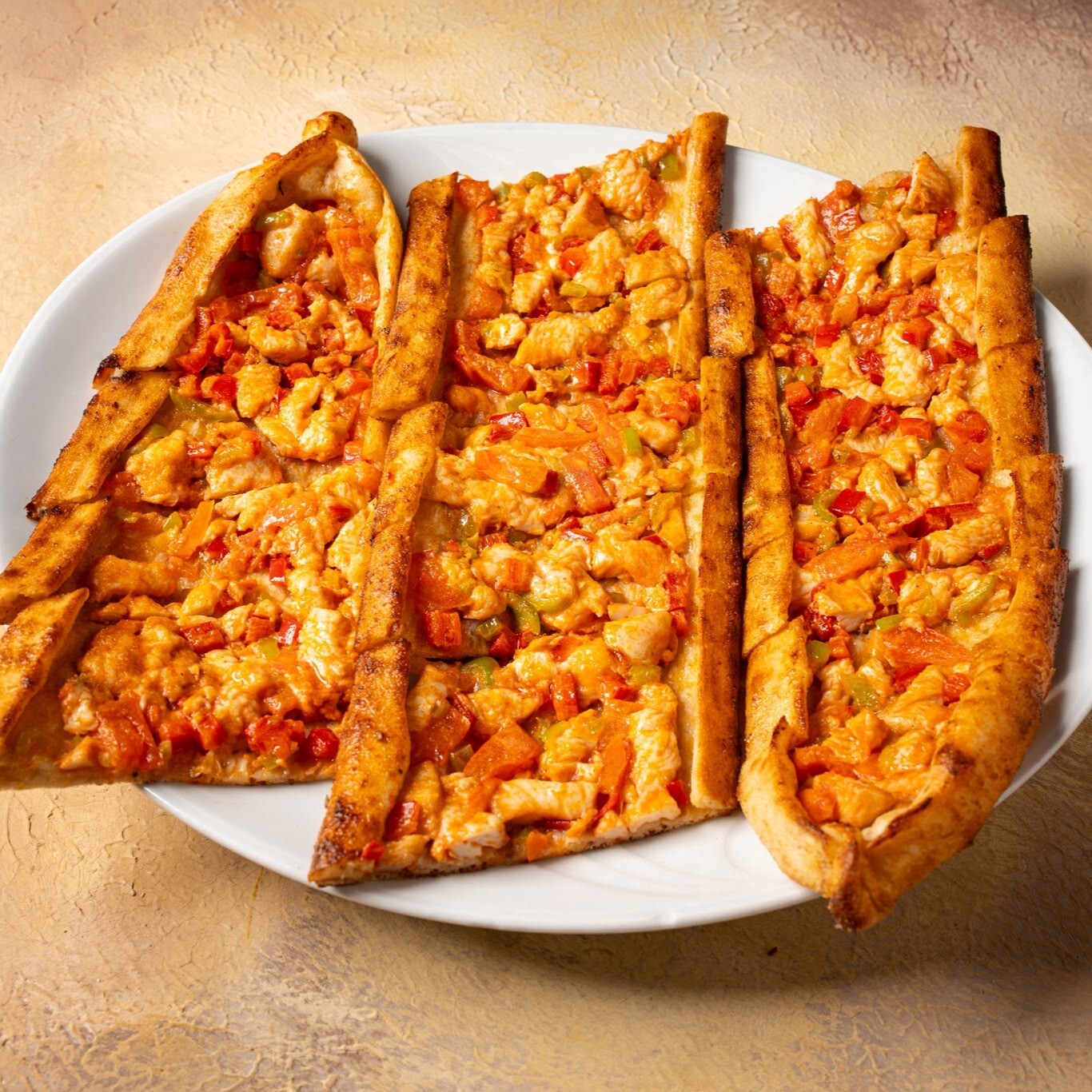 Tavuklu Pide