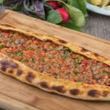 Kıymalı Pide