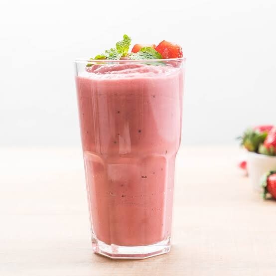 Çilekli Smoothie