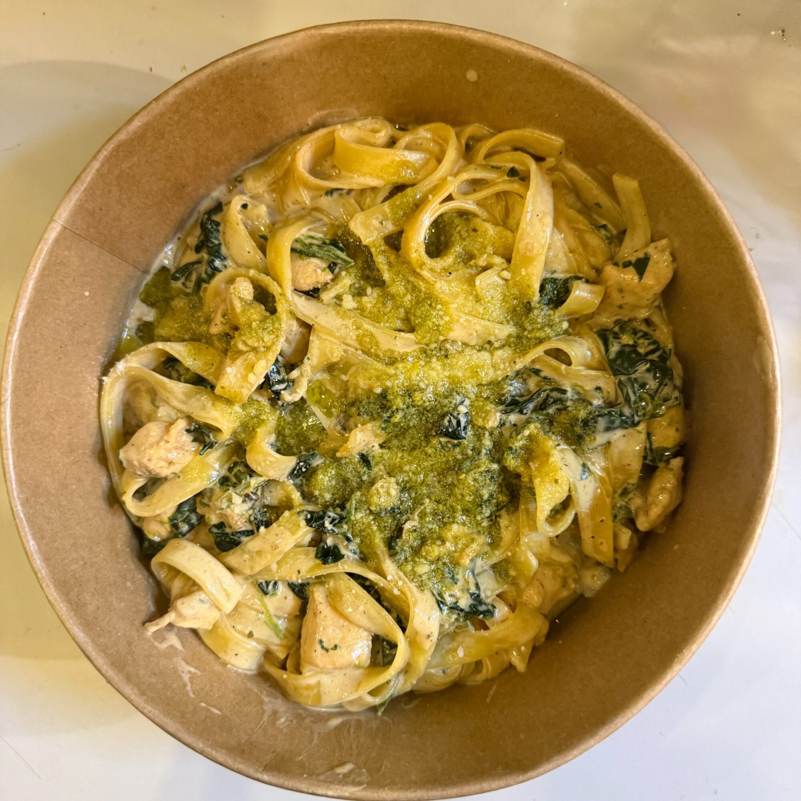 Ispanaklı Fesleğenli Fettuccine