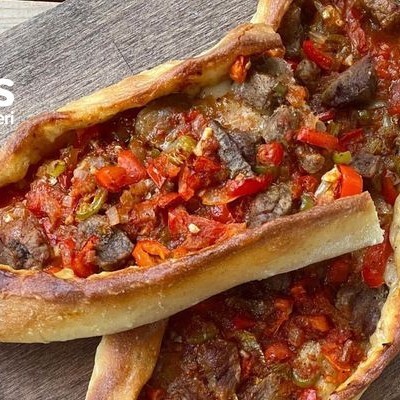 Kuşbaşılı Pide