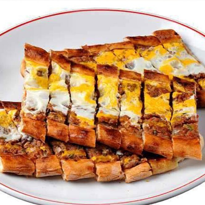 Kıymalı Yumurtalı Pide
