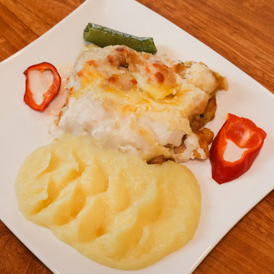Tavuklu Konak Kebap