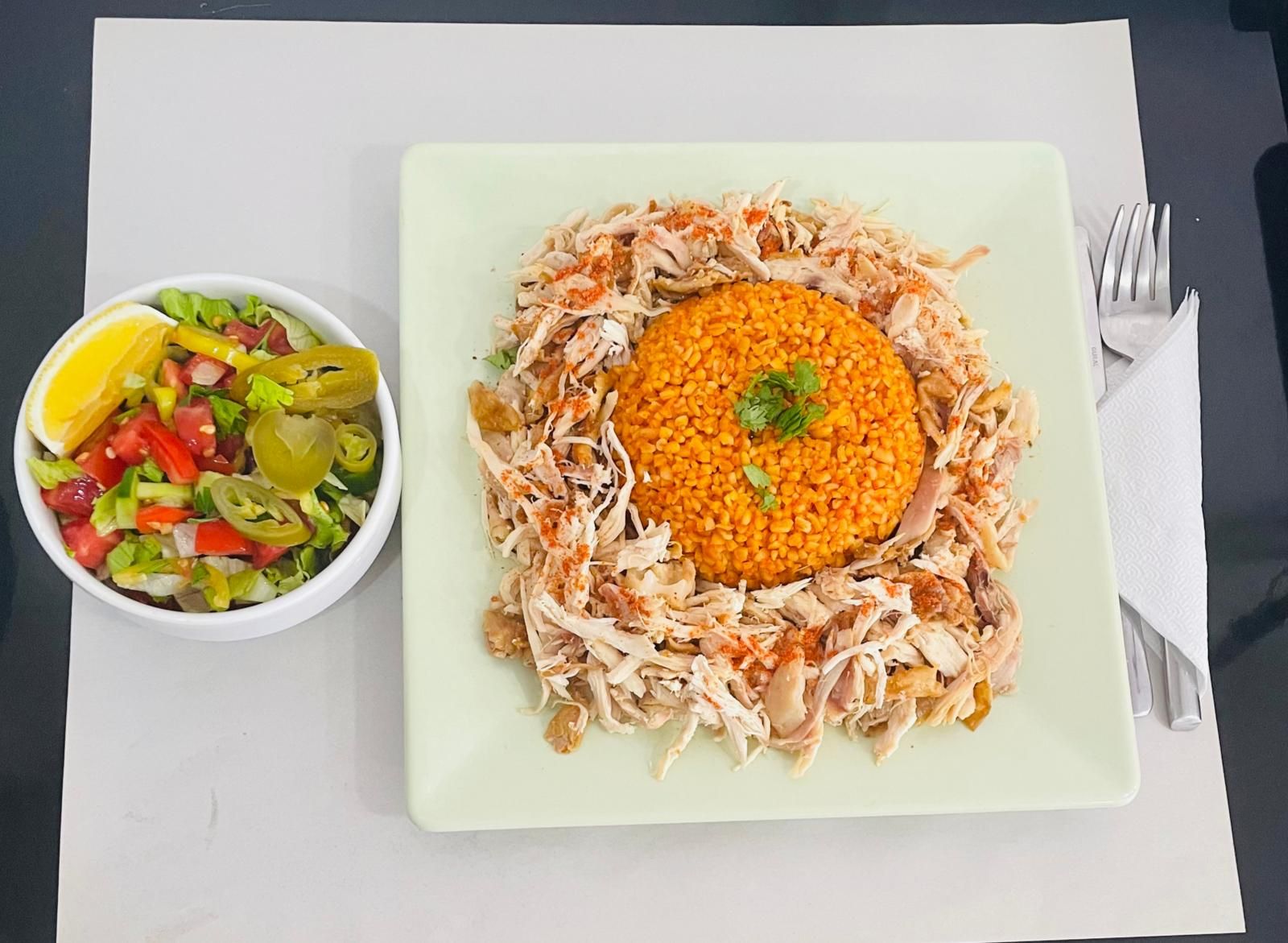 Bulgur Pilavı Üstü Tavuk