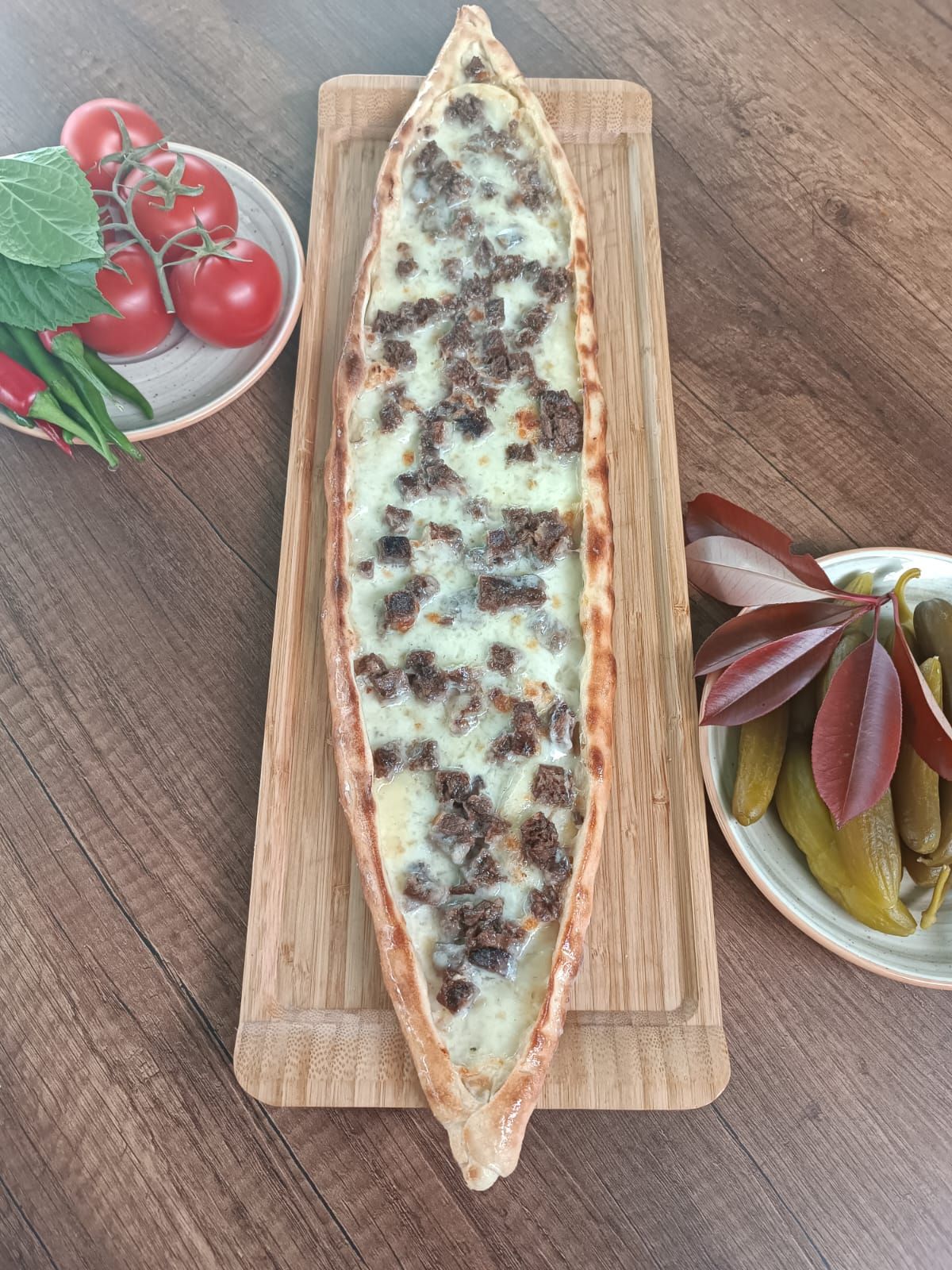 Rize Kavurmalı Kaşarlı Pide (Açık)