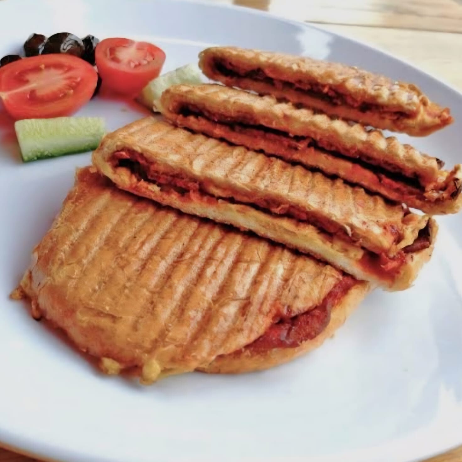 Sucuklu Tost