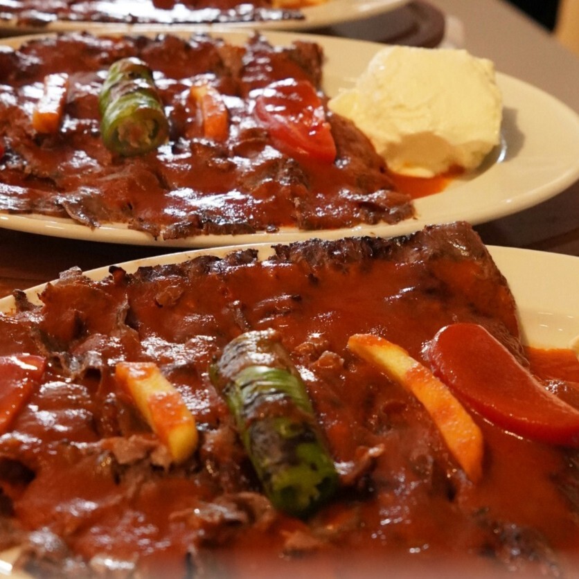 Hatay Usulü Soslu Et Döner Full Soslu İskender ( 100 Gr )