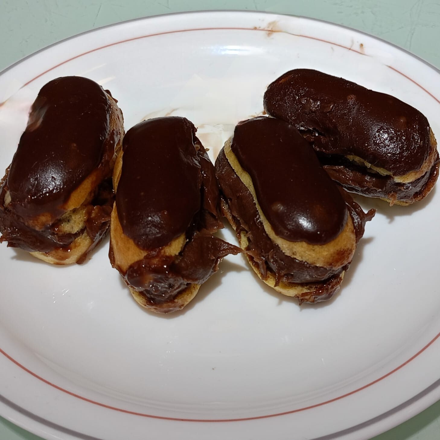 Klasik Çikolatalı Ekler (250 gr)