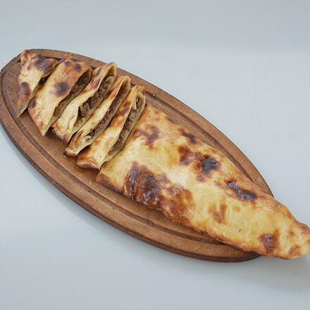 Kavurmalı Pide