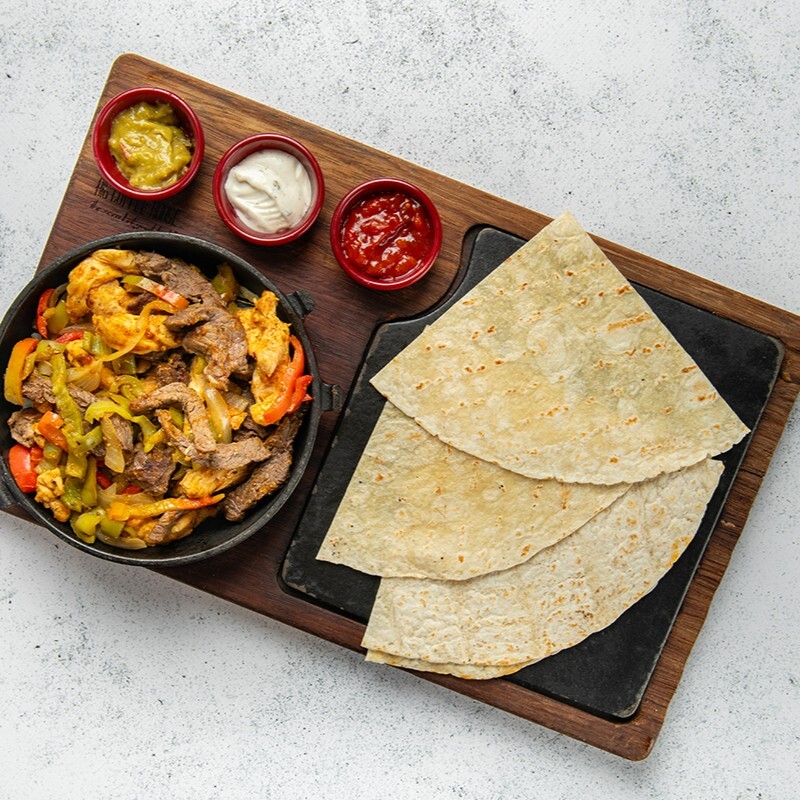 Combo Fajita (1149,213 KCal)
