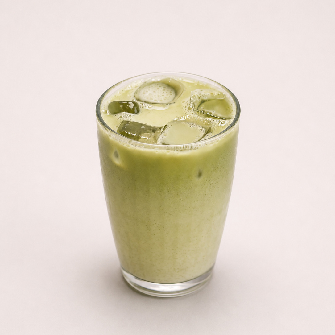 Buzlu Matcha Latte (14 oz)