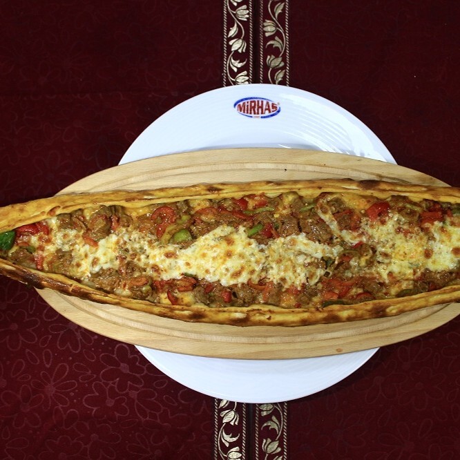 Kuşbaşılı Pide