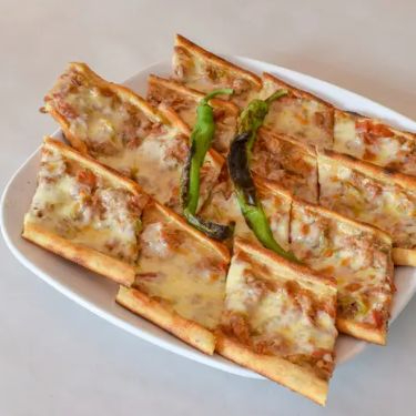 Kuşbaşılı Pide