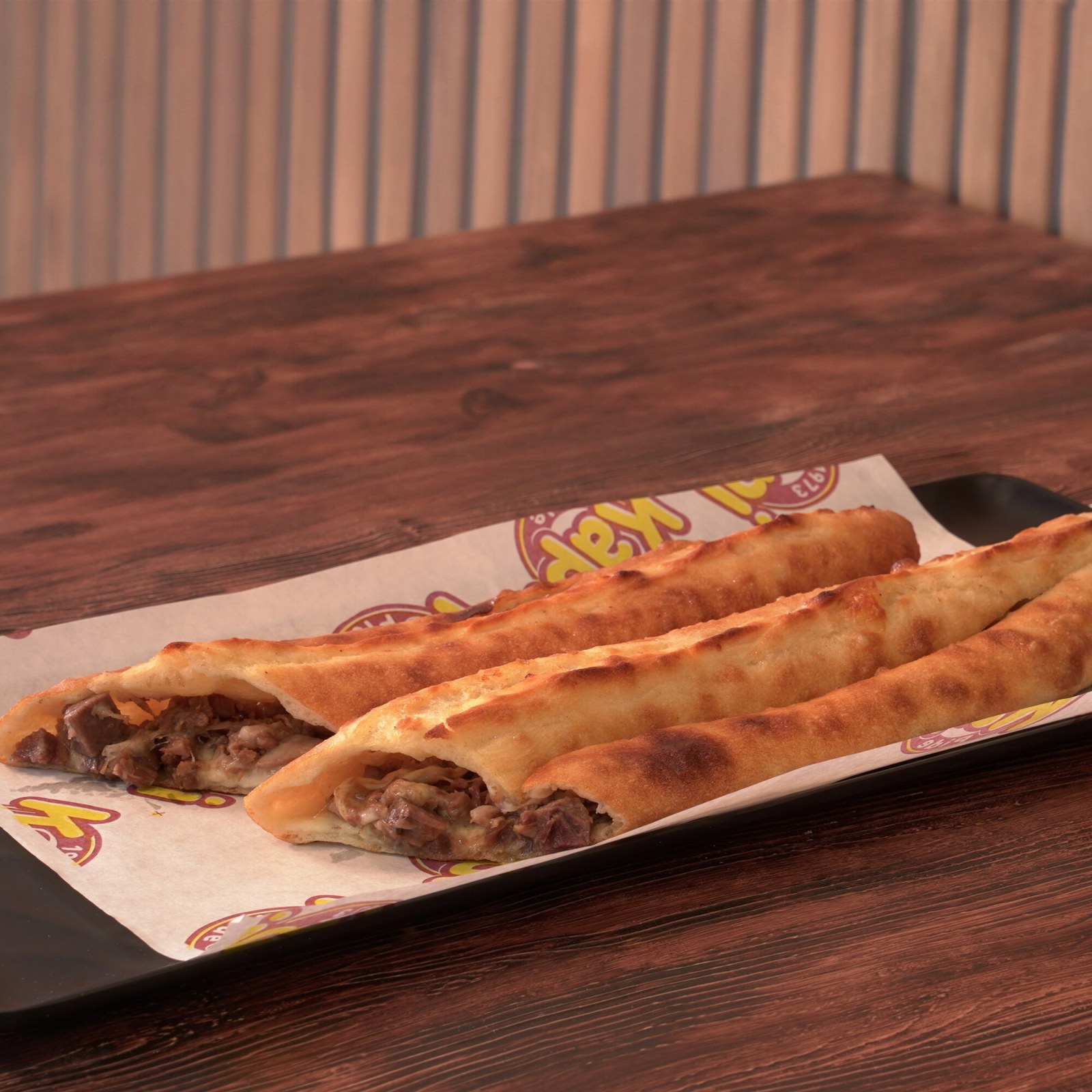 Kavurmalı Kaşarlı Pide