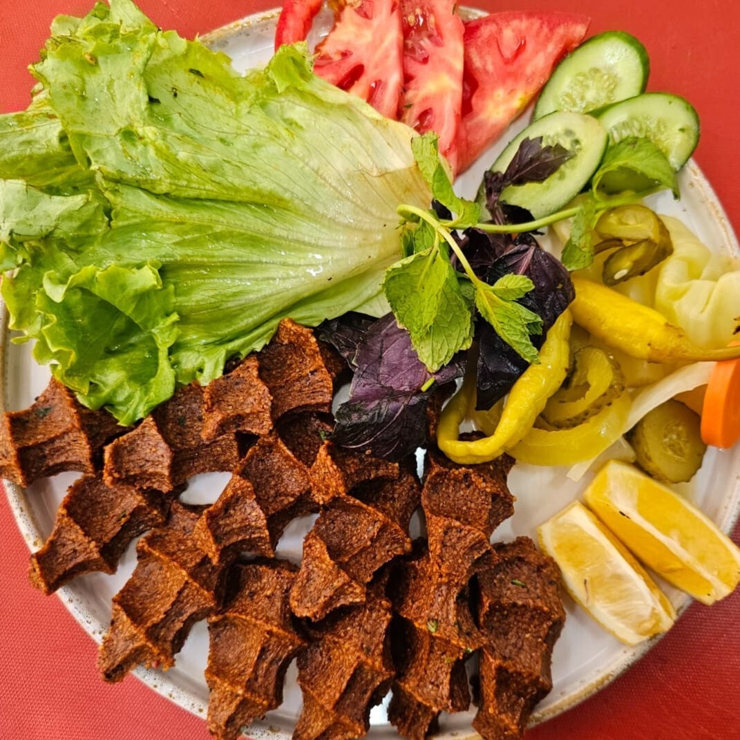 El Yoğurması Özel Porsiyon Çiğ Köfte