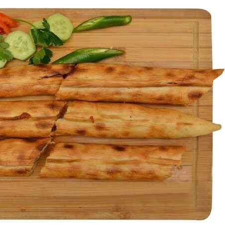 Sucuklu Kaşarlı Pide (Kapalı) + Tatlı Menü