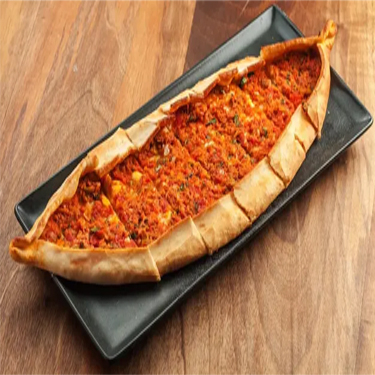 Kıymalı Pide