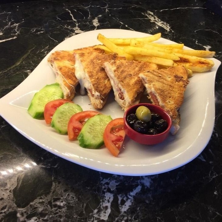 Kavurmalı Tost