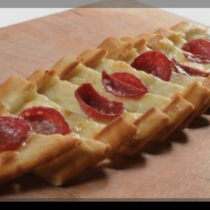 Sucuklu Kolot Peynirli Pide
