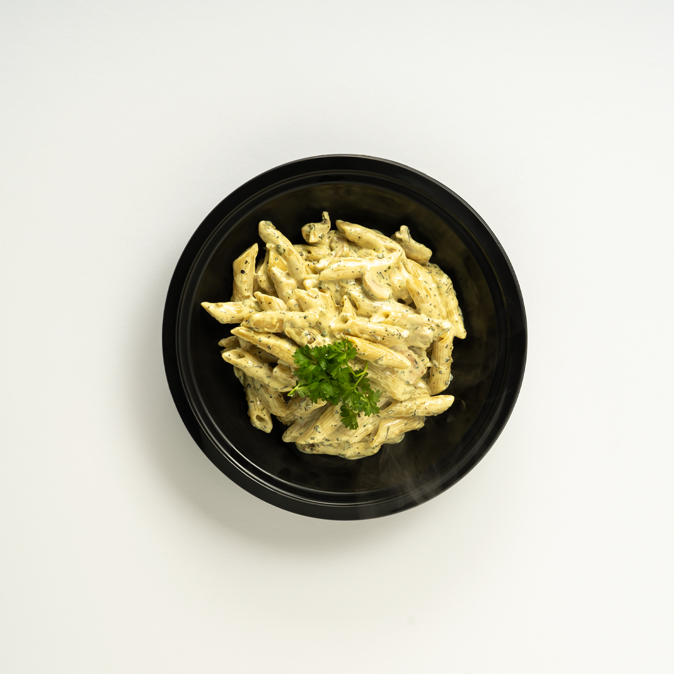 Pesto soslu Tavuklu Mantarlı Makarna